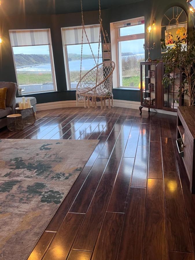 Wild Atlantic Lodge Bed & Breakfast ラヒンチ エクステリア 写真