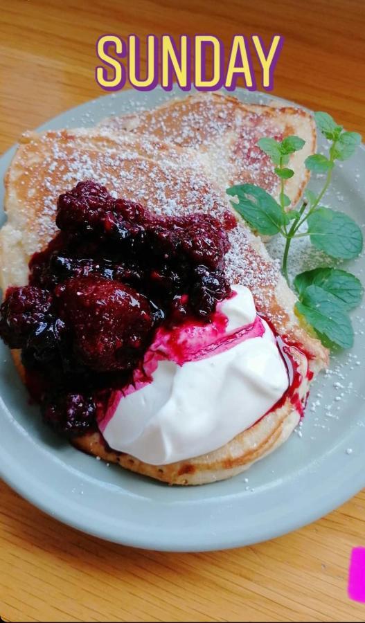 Wild Atlantic Lodge Bed & Breakfast ラヒンチ エクステリア 写真